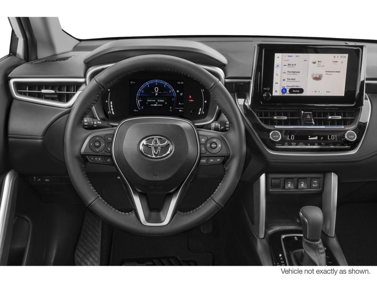 2022 Toyota Corolla Cross XLE AWD Photo