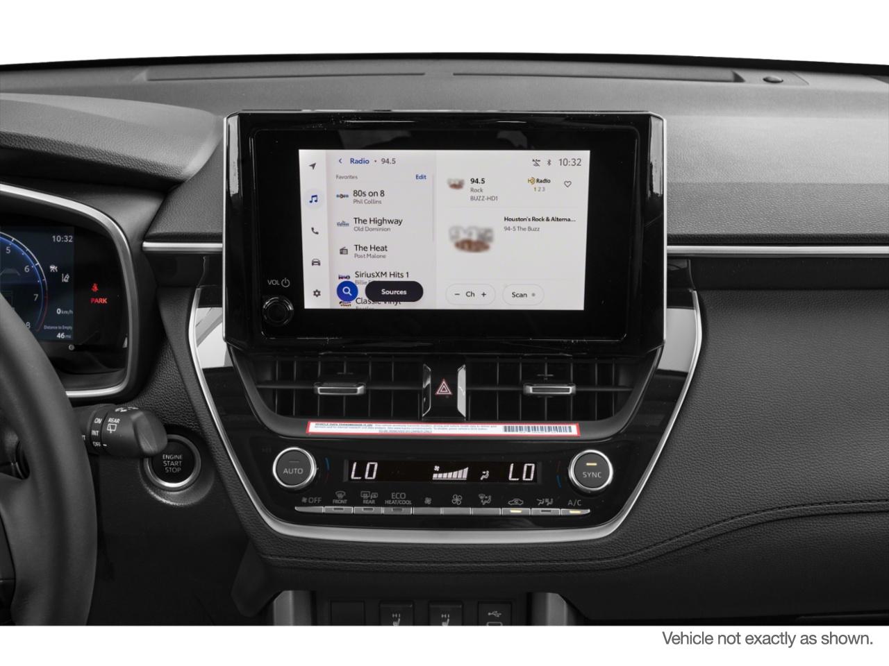 2022 Toyota Corolla Cross XLE AWD Photo