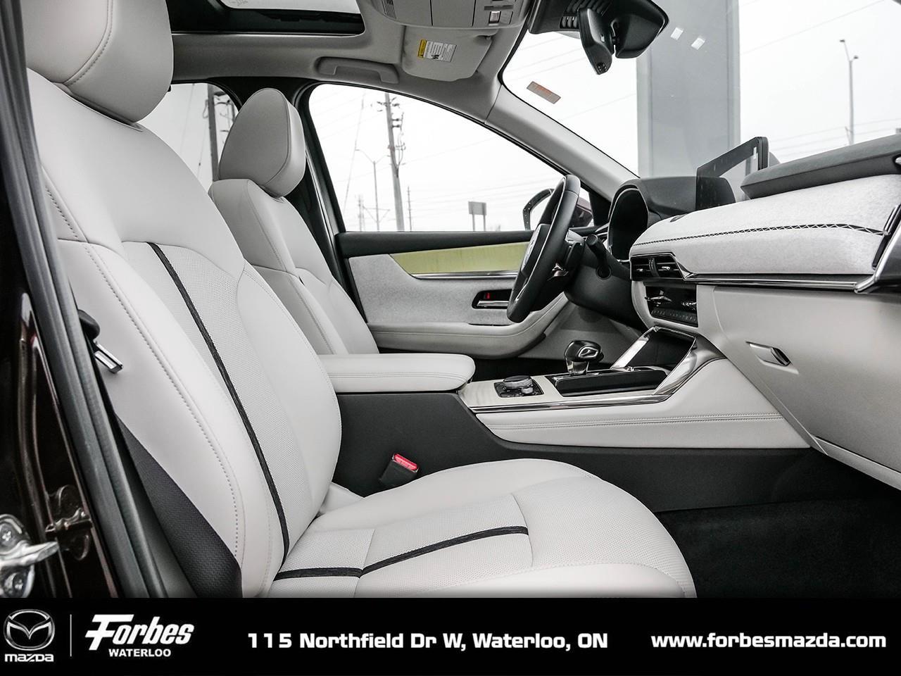 2024 Mazda CX-90 MHEV Signature 4dr i-ACTIV All-Wheel Drive Sport Utility Photo
