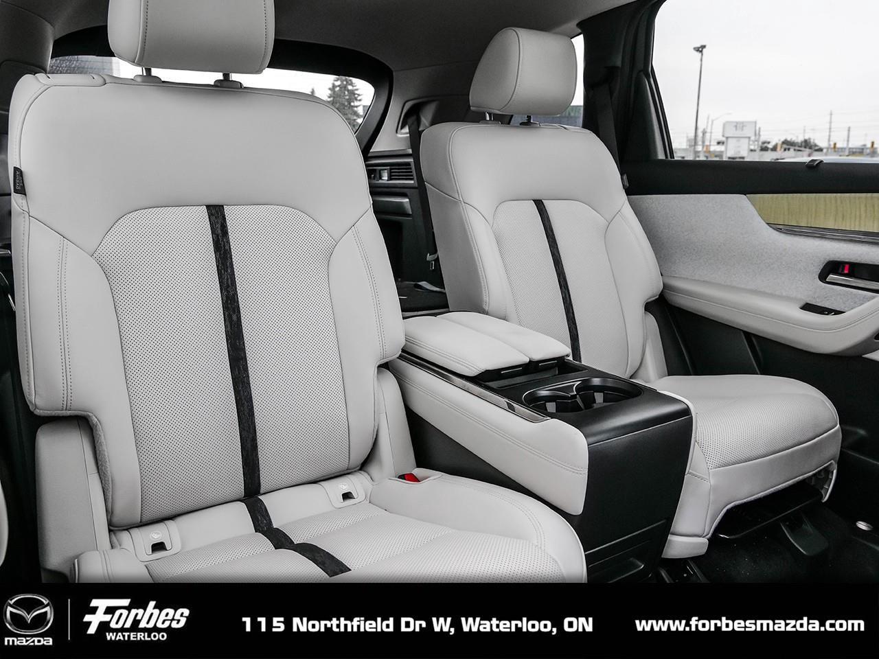 2024 Mazda CX-90 MHEV Signature 4dr i-ACTIV All-Wheel Drive Sport Utility Photo