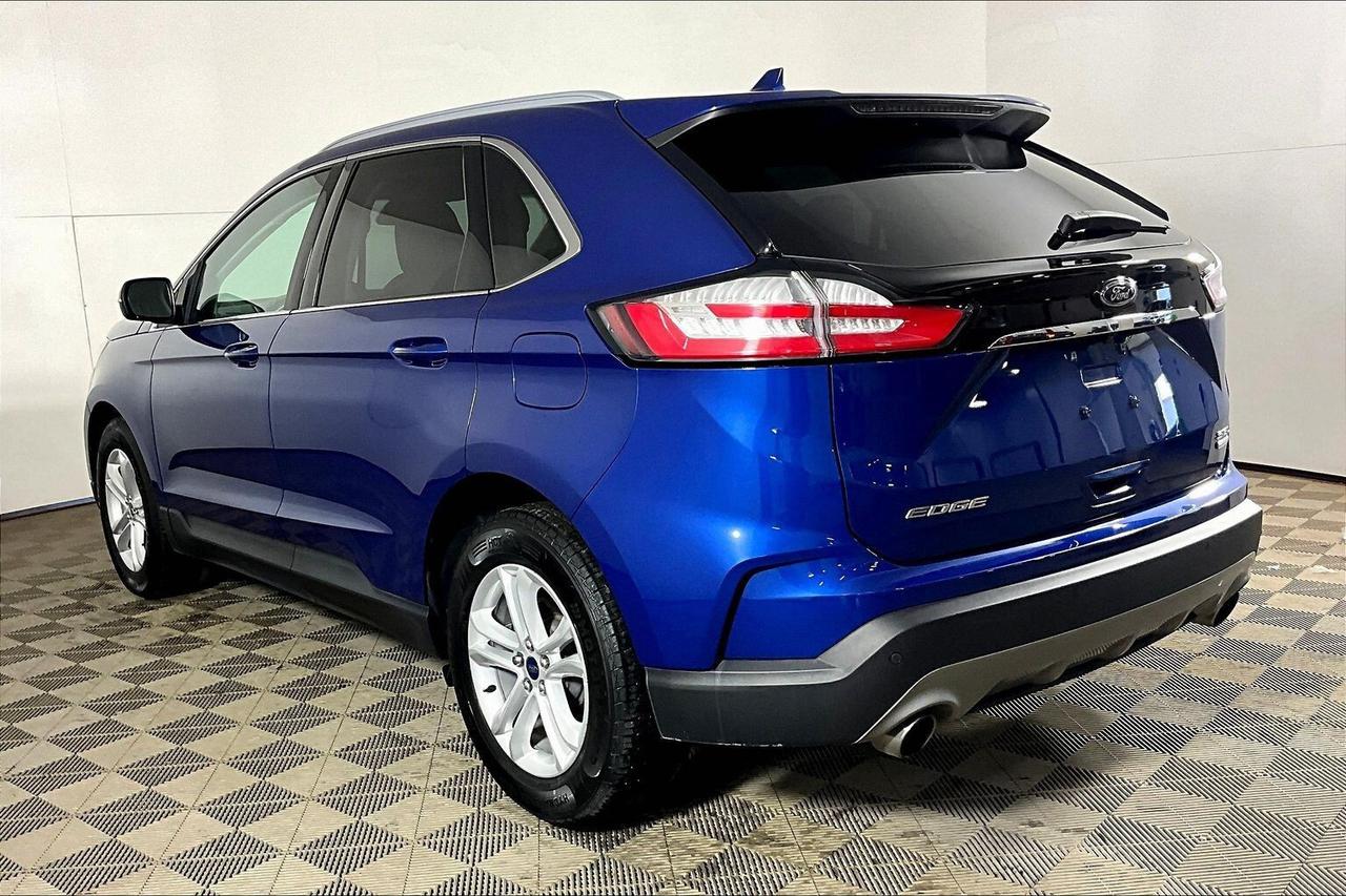 2020 Ford Edge SEL FWD Photo