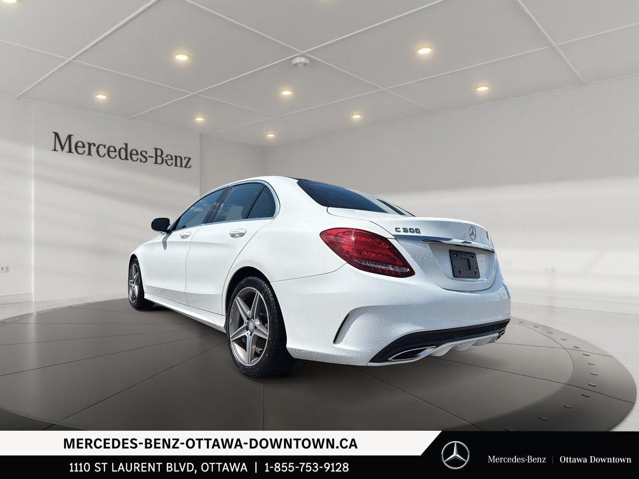 2017 Mercedes-Benz C300 4MATIC Sedan Photo3