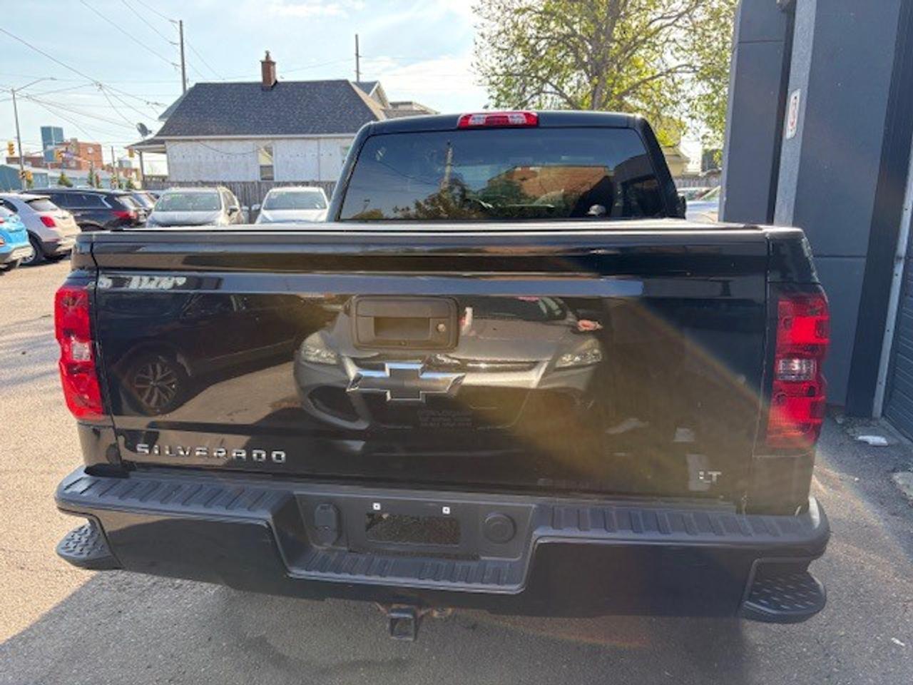 2017 Chevrolet Silverado 1500 4WD Crew Cab w-2LT, TRUE NORTH EDITION, SHARP!! Photo
