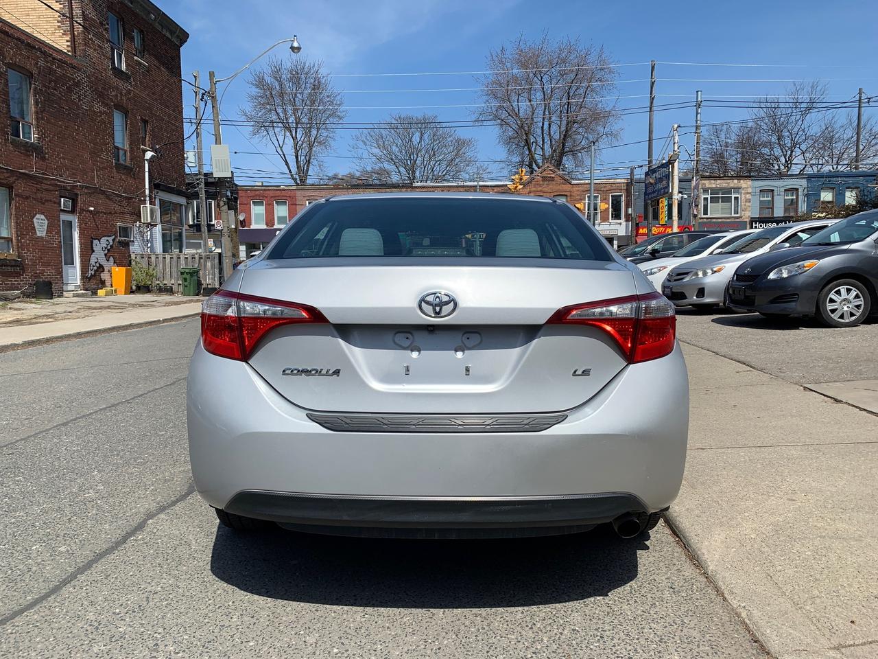 2014 Toyota Corolla 4dr Sdn CVT LE Photo3