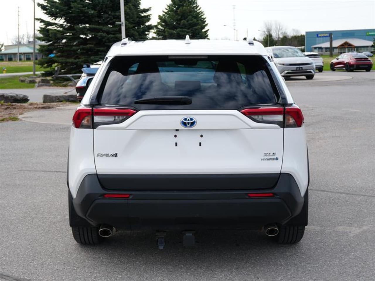 2022 Toyota RAV4 Hybrid  Photo3