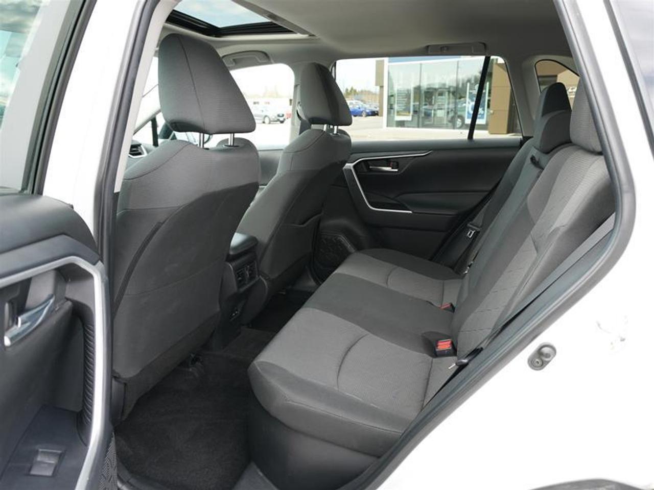 2022 Toyota RAV4 Hybrid  Photo