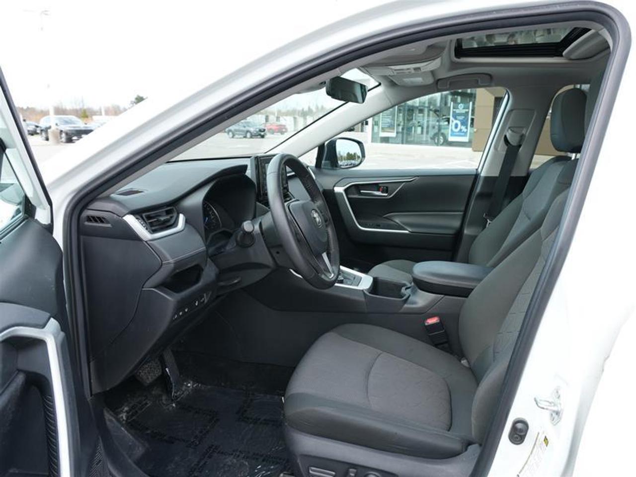 2022 Toyota RAV4 Hybrid  Photo