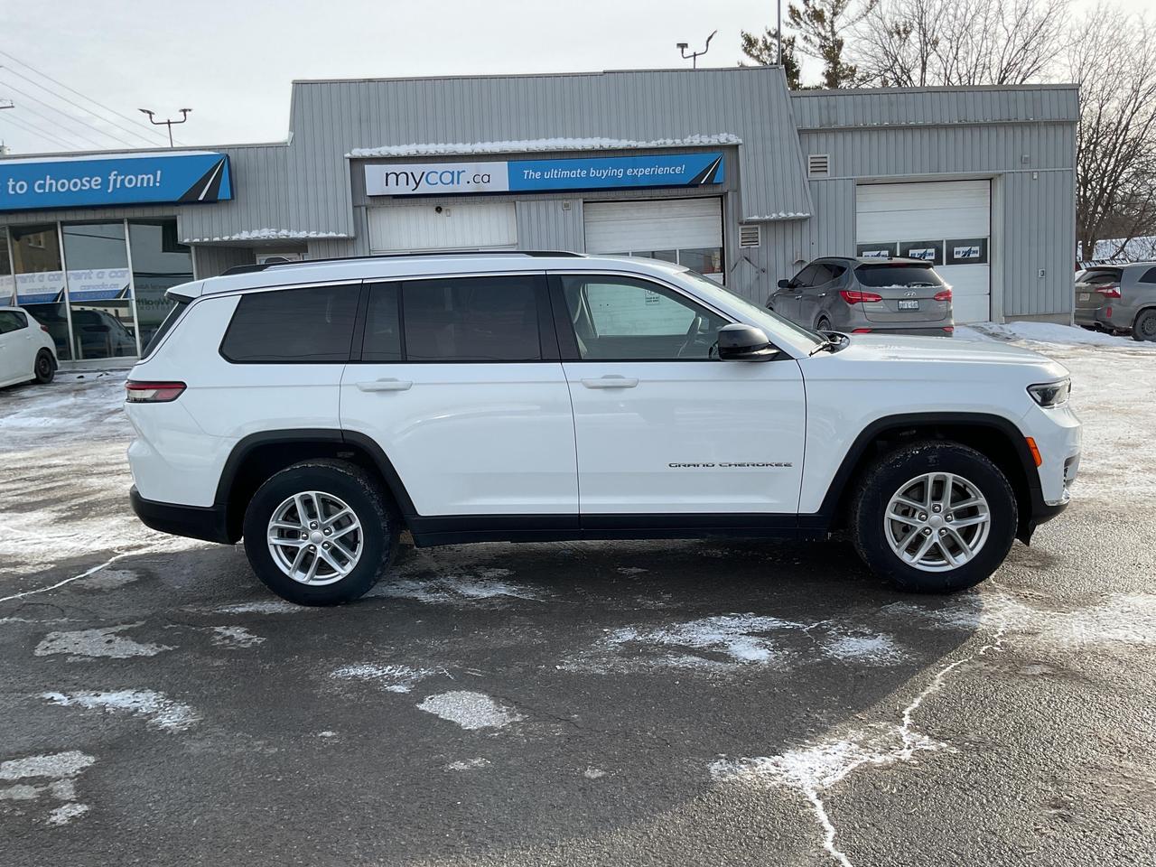 2023 Jeep Grand Cherokee L Laredo 4dr 4x4 Photo