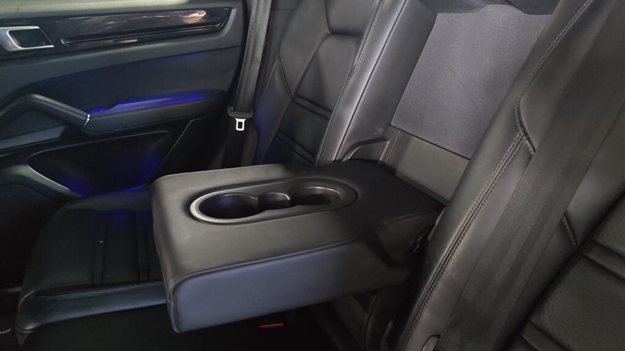 2019 Porsche Cayenne Premium Spec Cayenne AWD   Panoramic Roof   Black Photo