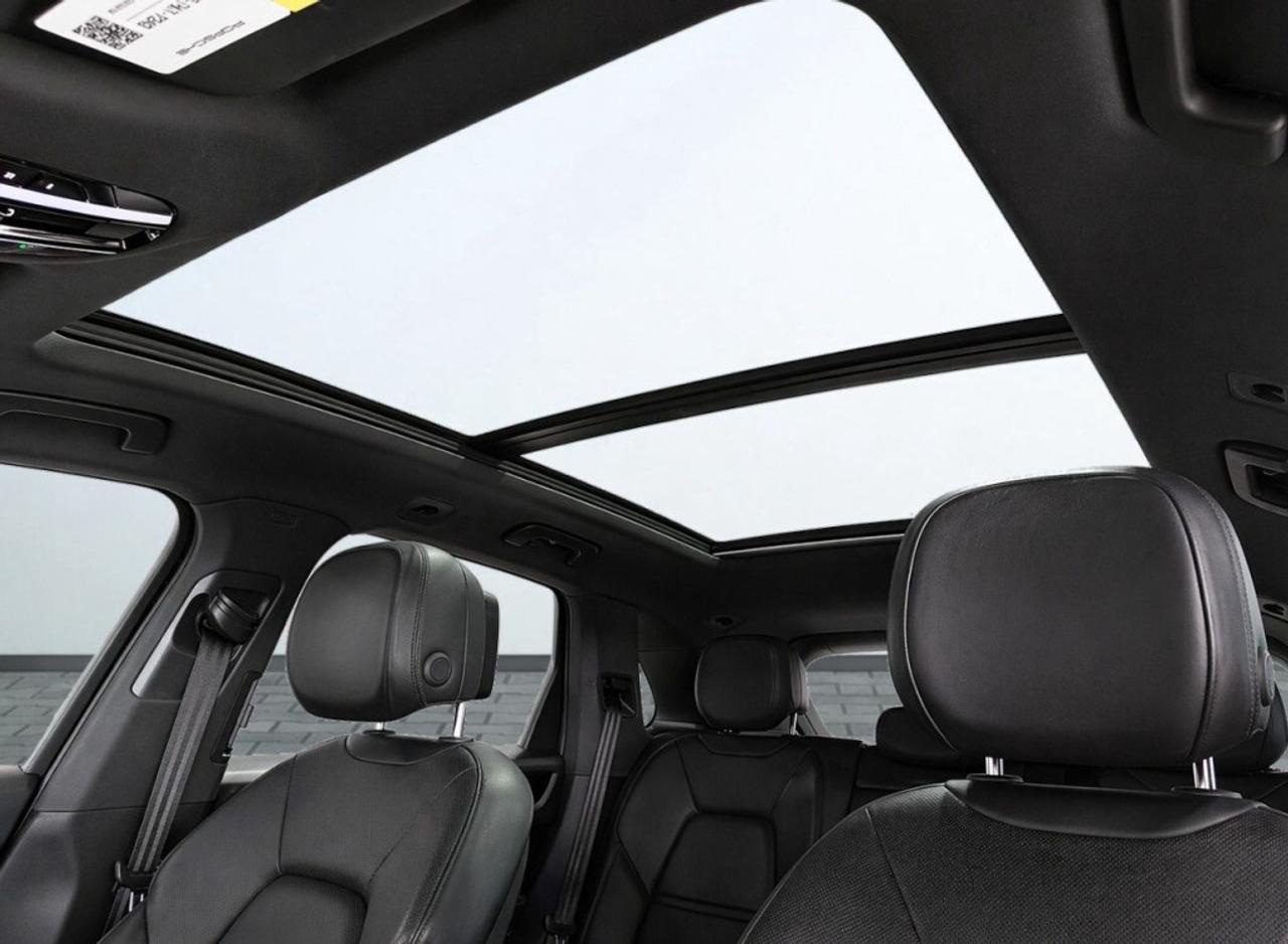 2019 Porsche Cayenne Premium Spec Cayenne AWD   Panoramic Roof   Black Photo