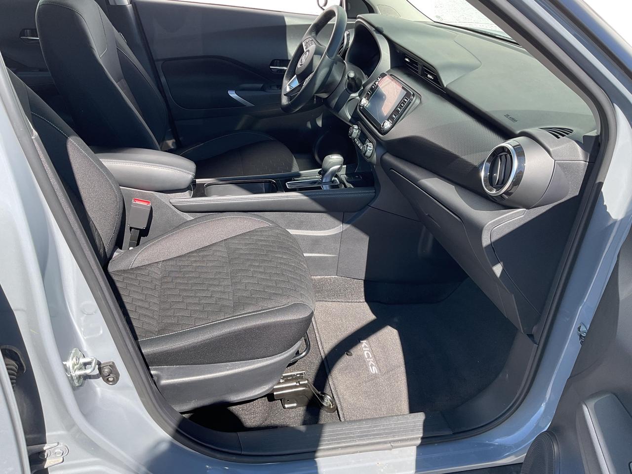 2024 Nissan Kicks SV 4dr Front-Wheel Drive Photo