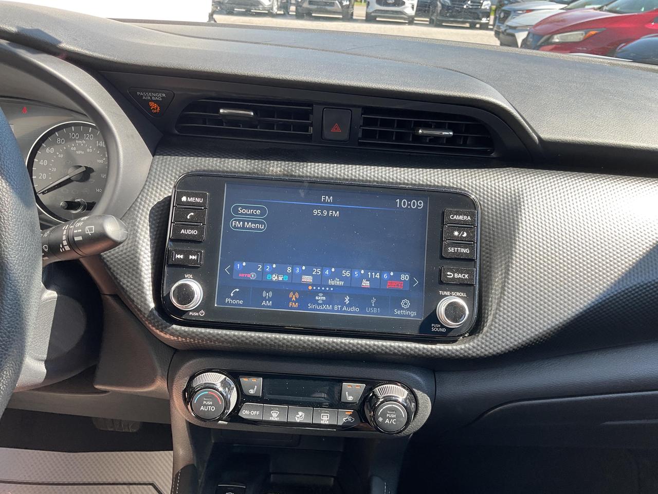 2024 Nissan Kicks SV 4dr Front-Wheel Drive Photo