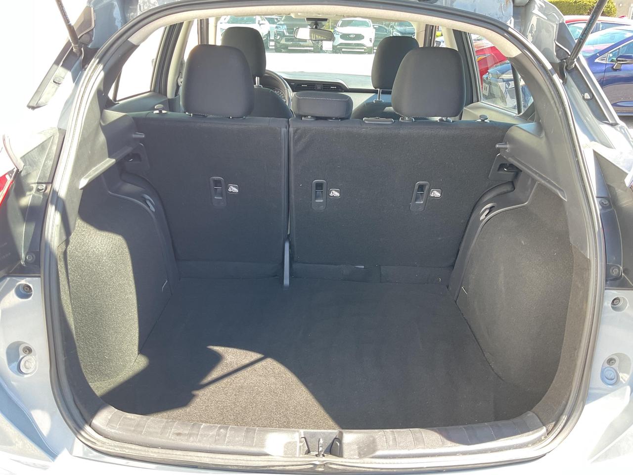 2024 Nissan Kicks SV 4dr Front-Wheel Drive Photo