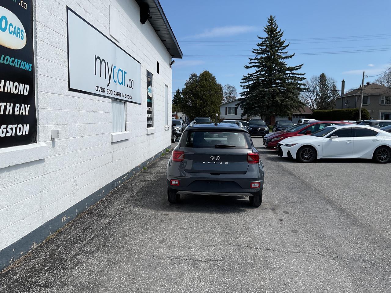 2025 Hyundai Venue  Photo4