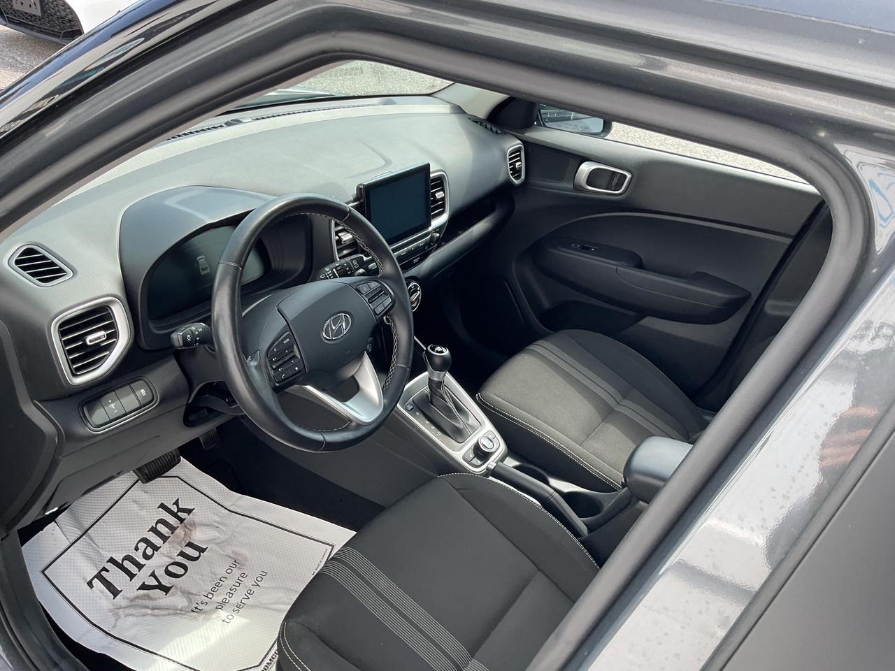 2025 Hyundai Venue  Photo