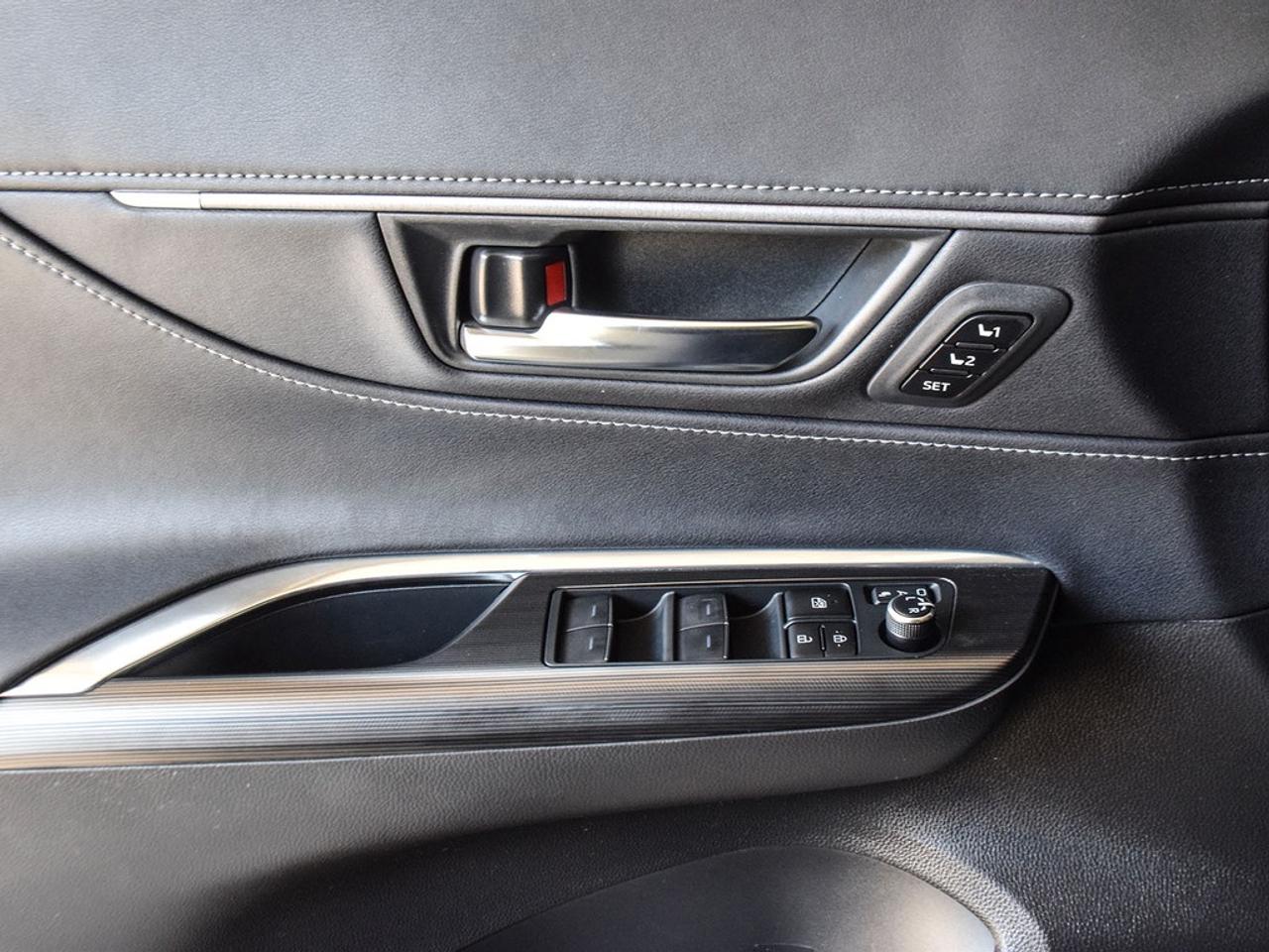 2022 Toyota Venza XLE 4dr All-Wheel Drive Photo
