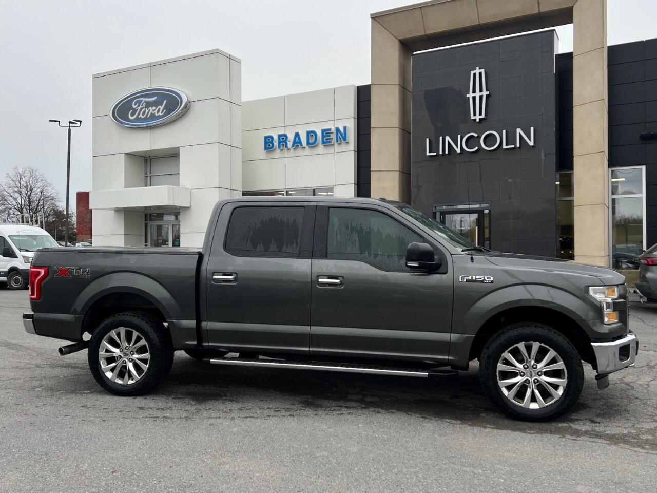 2015 Ford F-150 XLT   1 OWNER    NO ACCIDENTS Photo3