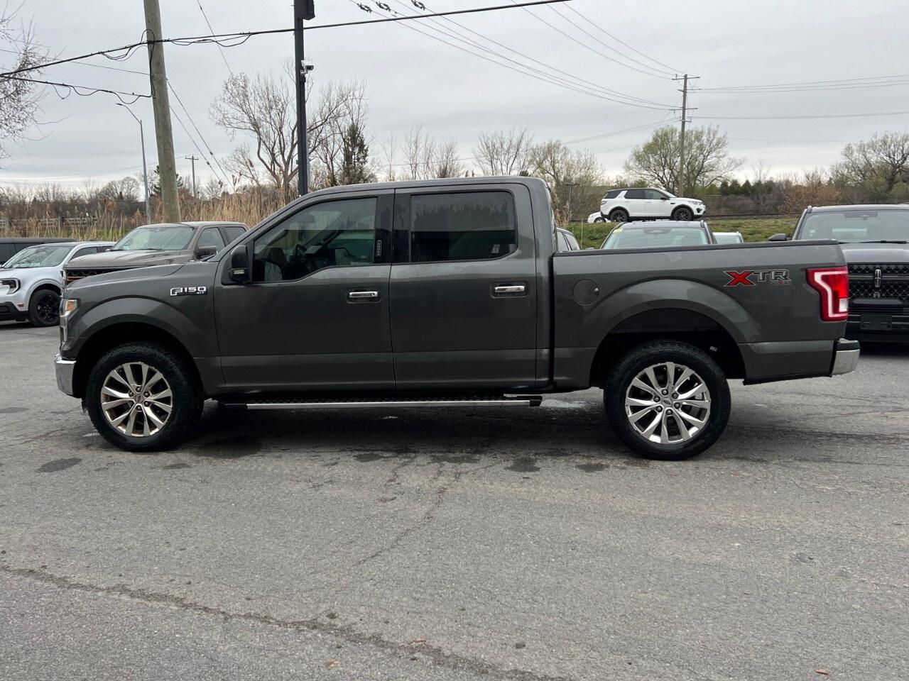 2015 Ford F-150 XLT   1 OWNER    NO ACCIDENTS Photo