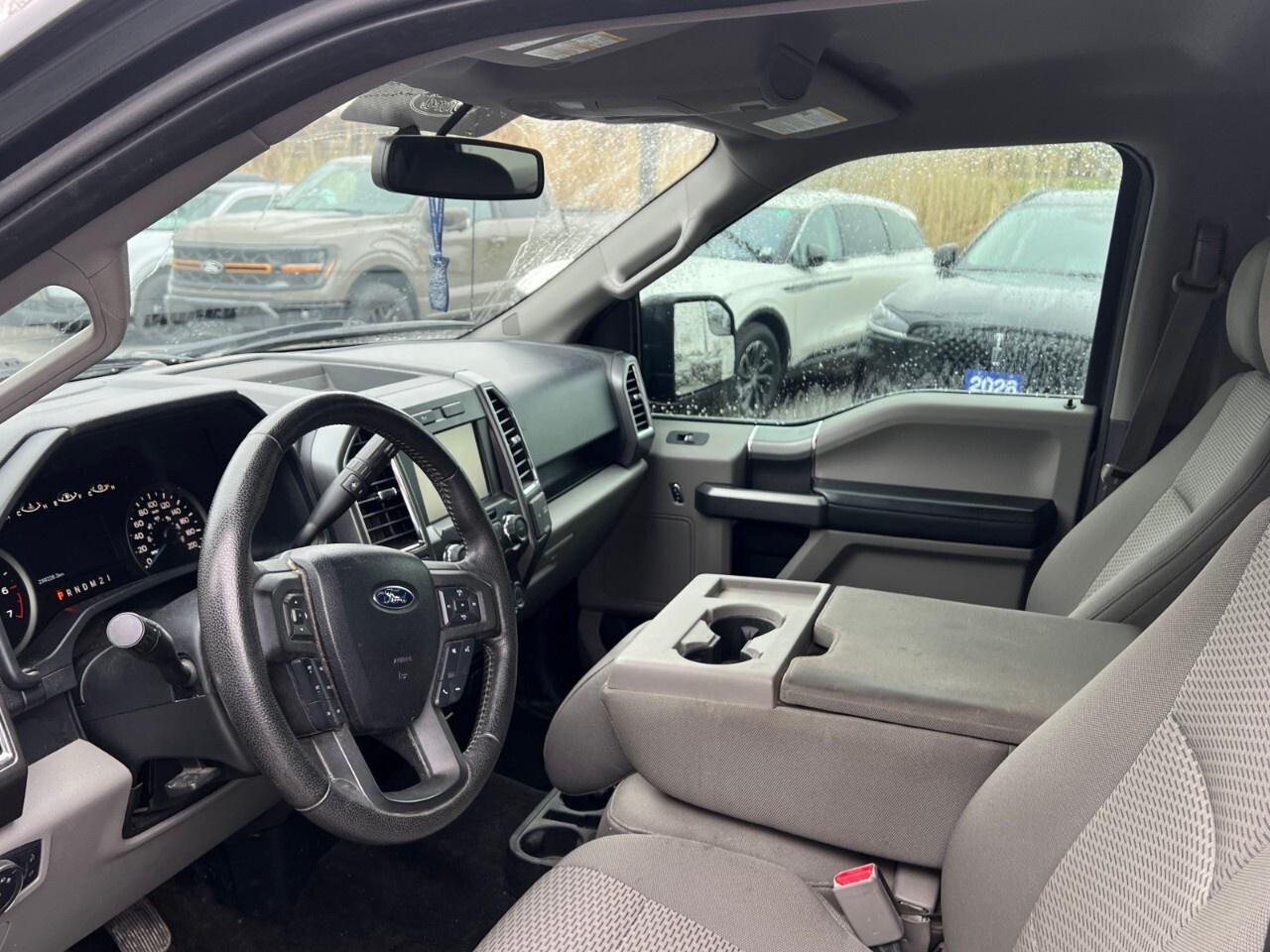2015 Ford F-150 XLT   1 OWNER    NO ACCIDENTS Photo