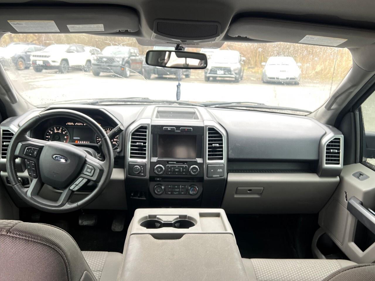 2015 Ford F-150 XLT   1 OWNER    NO ACCIDENTS Photo