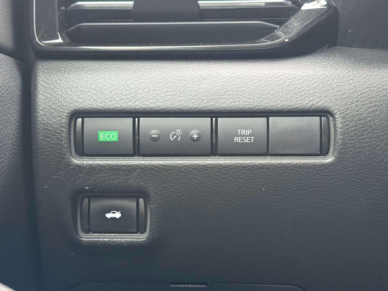 2020 Nissan Sentra S Plus l CVT l FWD l 4Cyl l Eco Vehicle l Auto l Photo