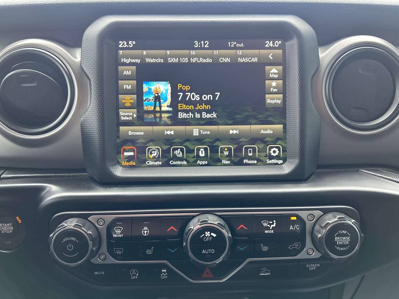 2023 Jeep Wrangler Willy's 4x4   CLEAN CARFAX Photo