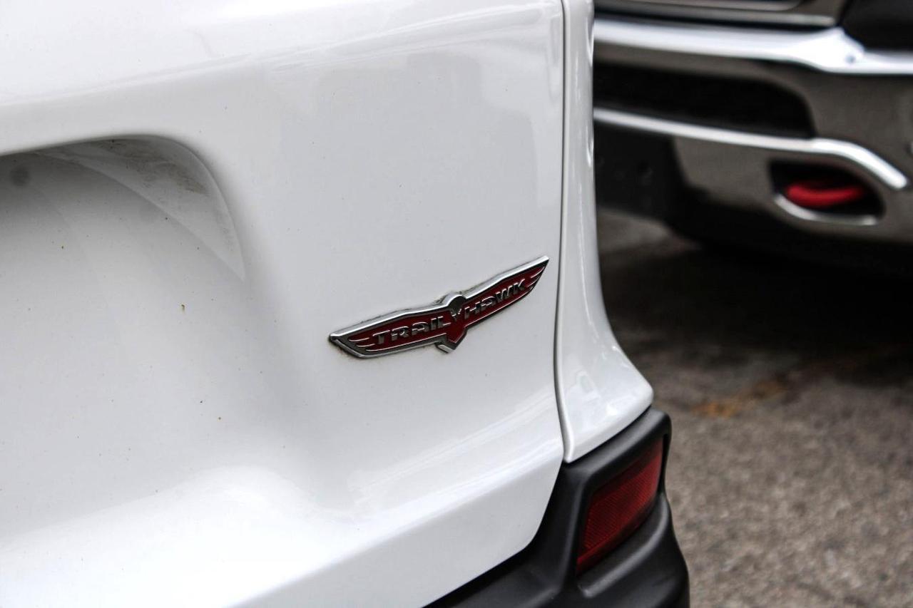 2022 Jeep Cherokee Trailhawk Photo