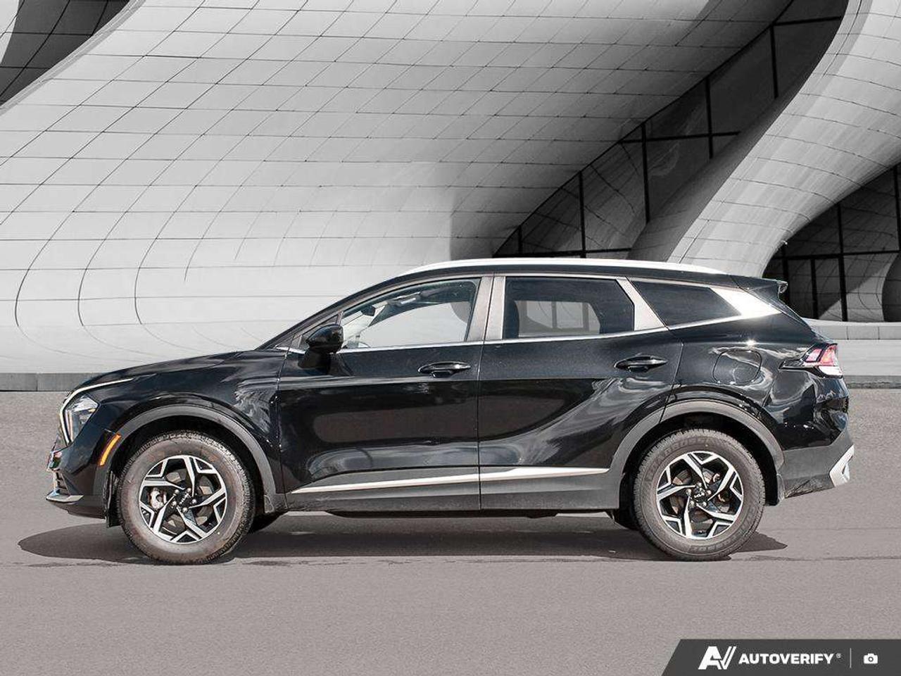 2023 Kia Sportage LX   AWD   NEW TIRES & BRAKES Photo1