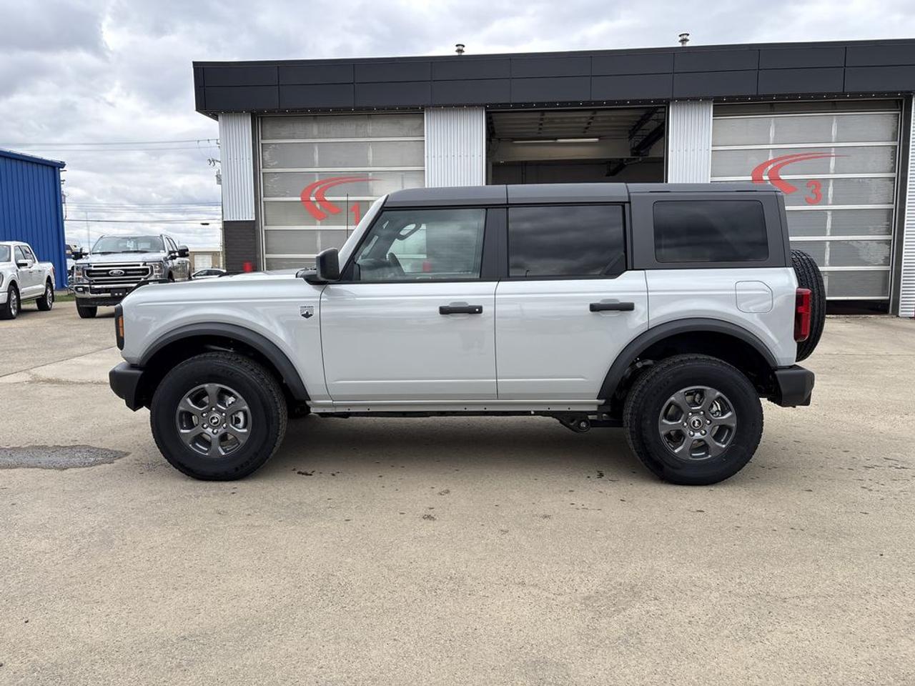 2026 Ford Bronco BIG BEND 222A Photo3