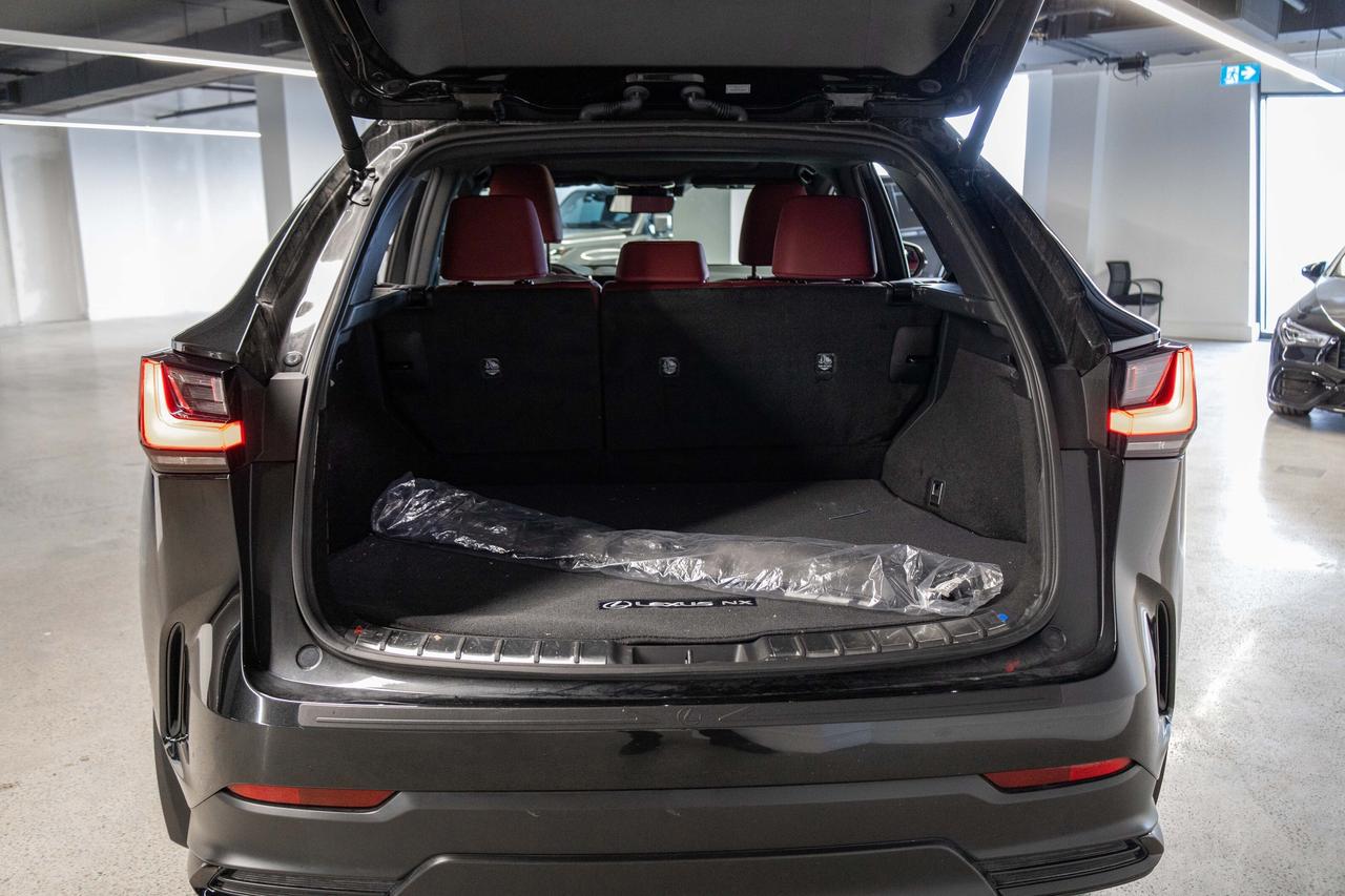 2024 Lexus NX 350h Premium Pkg Safety Certified Welcome Trades Photo