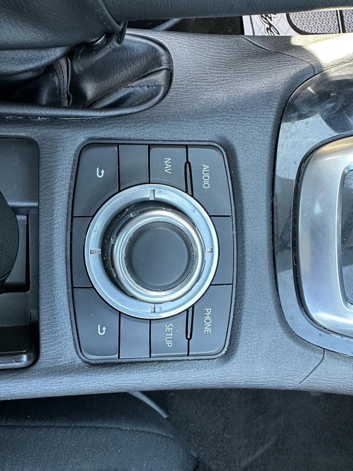 2014 Mazda MAZDA6 4dr Sdn 2.5L Auto GS Photo