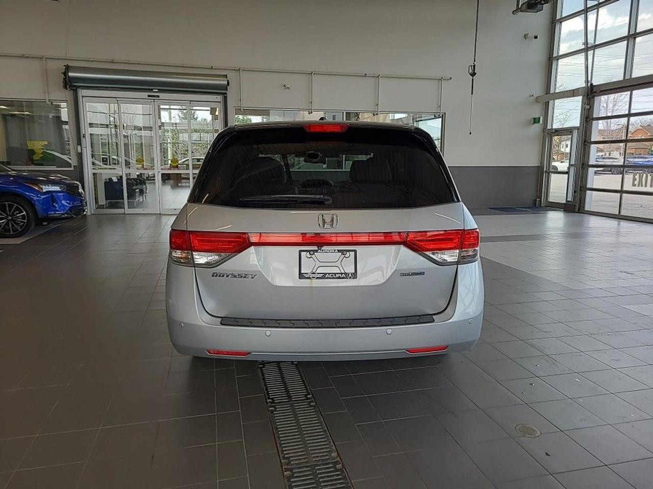 2015 Honda Odyssey Touring RES (AS-IS SALE U CERTIFY U SAVE) Photo