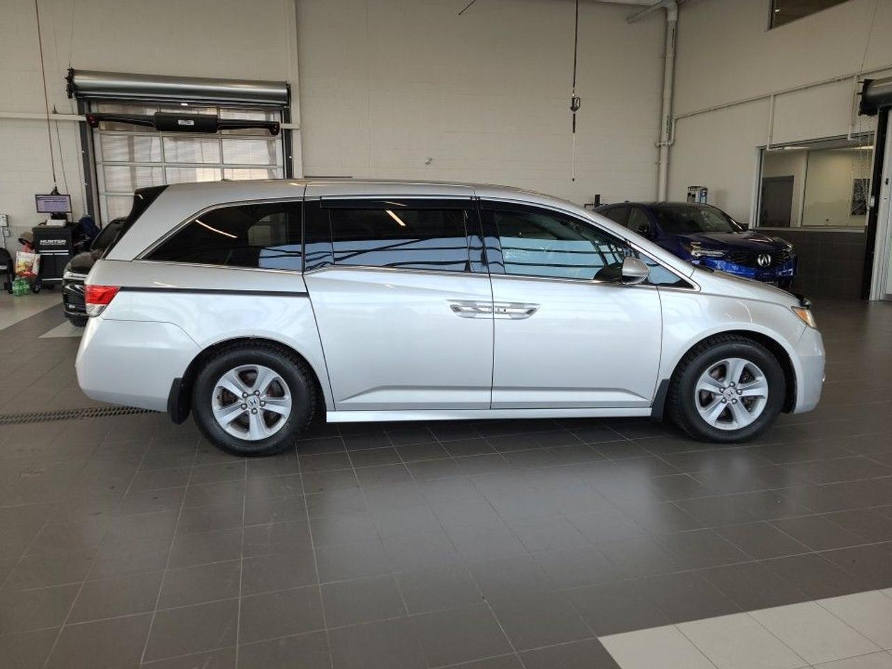 2015 Honda Odyssey Touring RES (AS-IS SALE U CERTIFY U SAVE) Photo