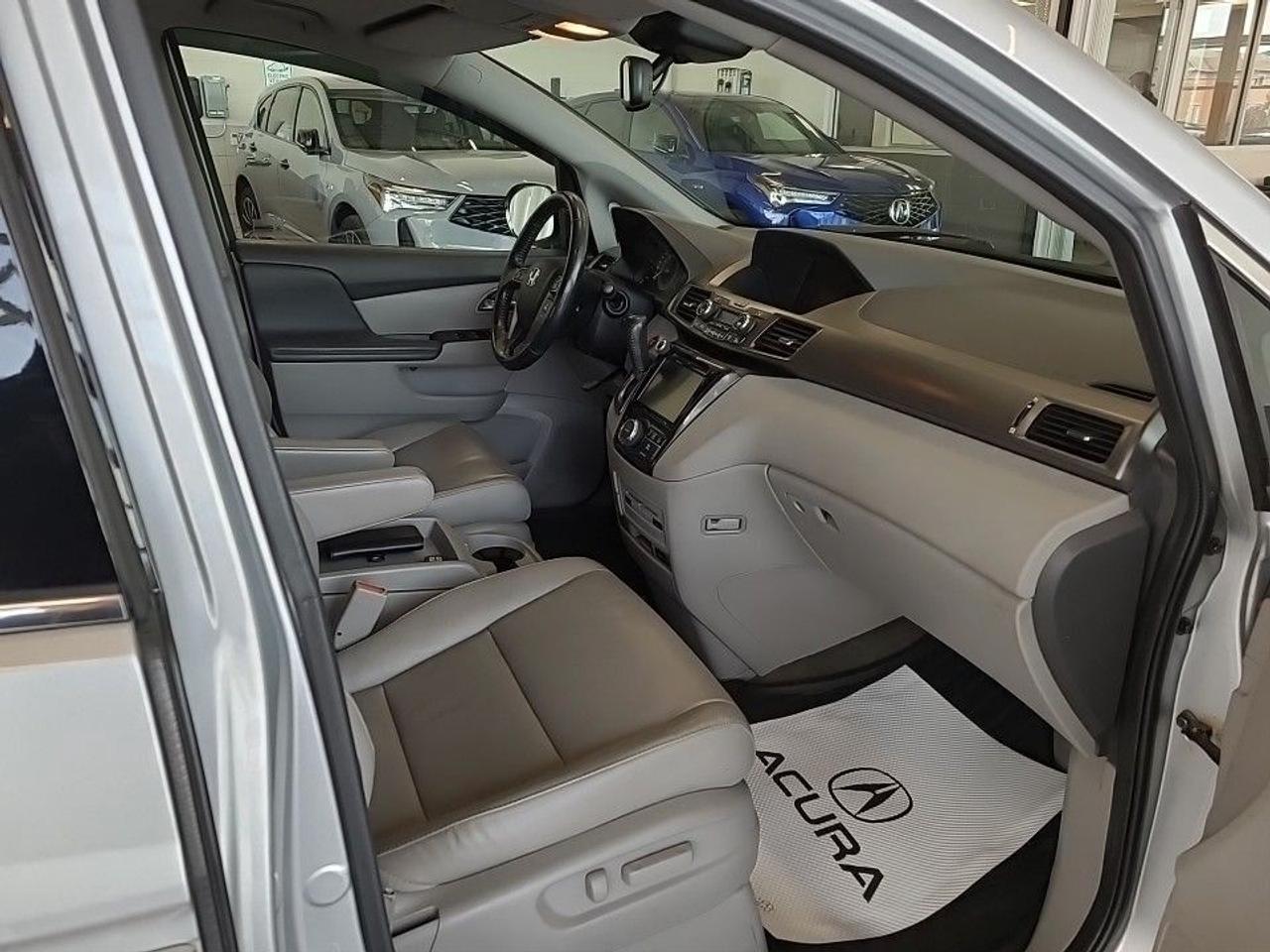 2015 Honda Odyssey Touring RES (AS-IS SALE U CERTIFY U SAVE) Photo