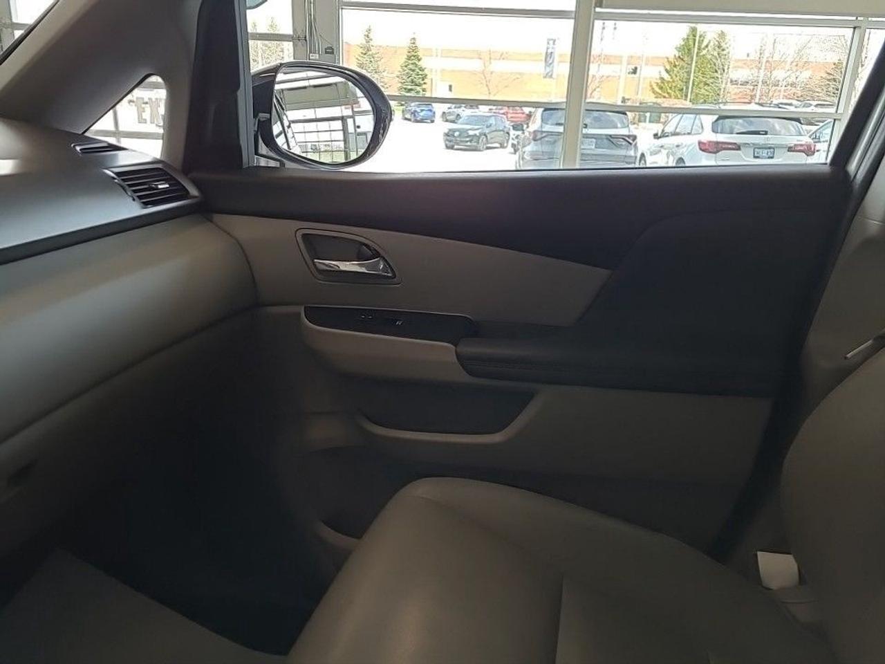 2015 Honda Odyssey Touring RES (AS-IS SALE U CERTIFY U SAVE) Photo