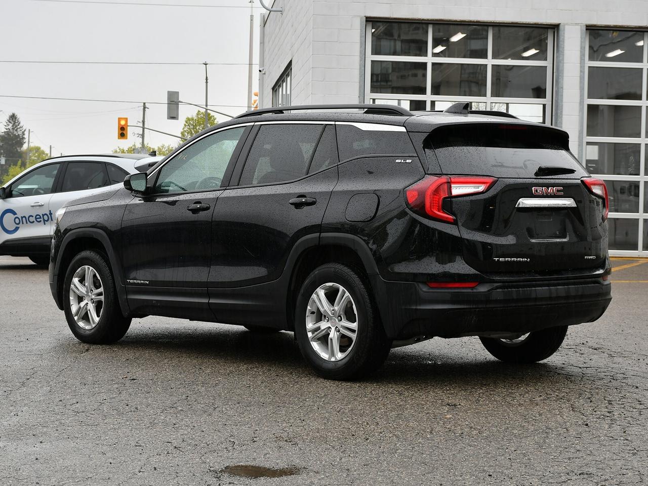 2023 GMC Terrain SLE AWD   FUEL EFFICIENT   GREAT VALUE Photo