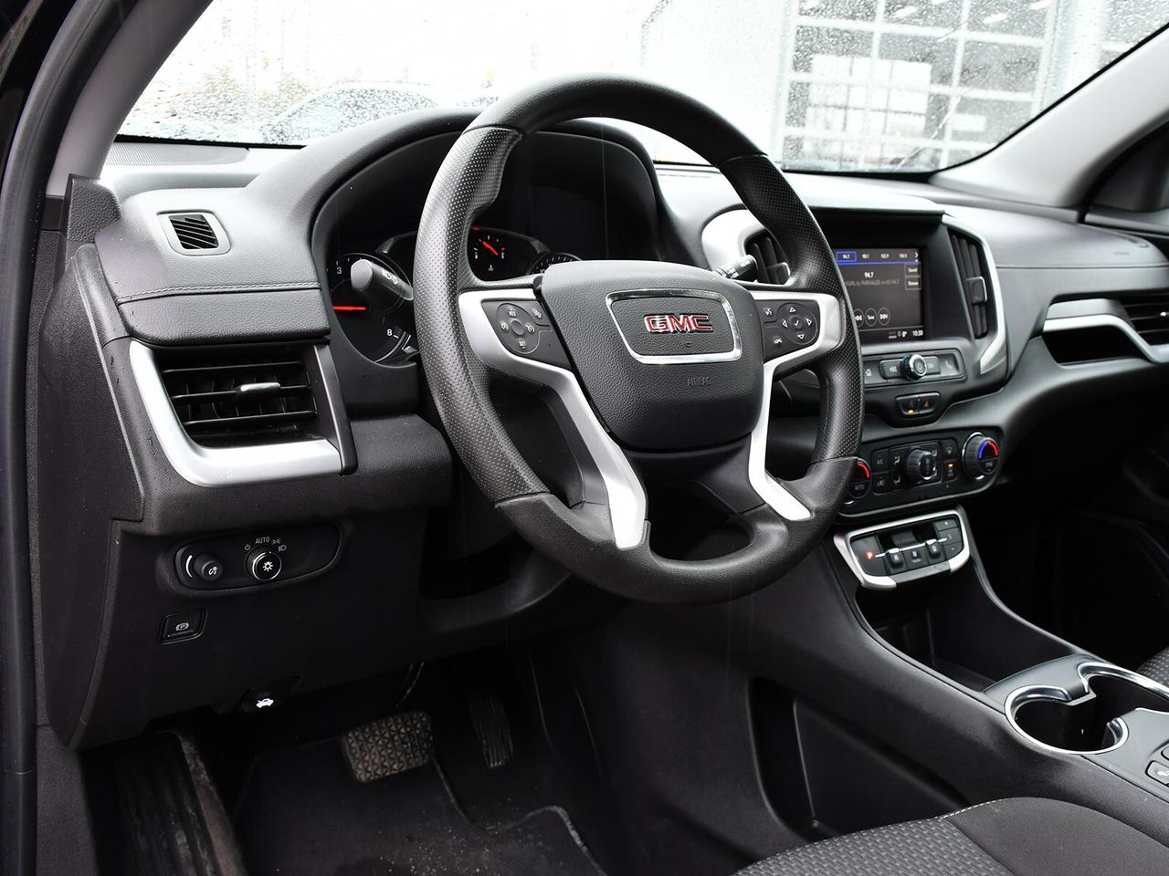 2023 GMC Terrain SLE AWD   FUEL EFFICIENT   GREAT VALUE Photo