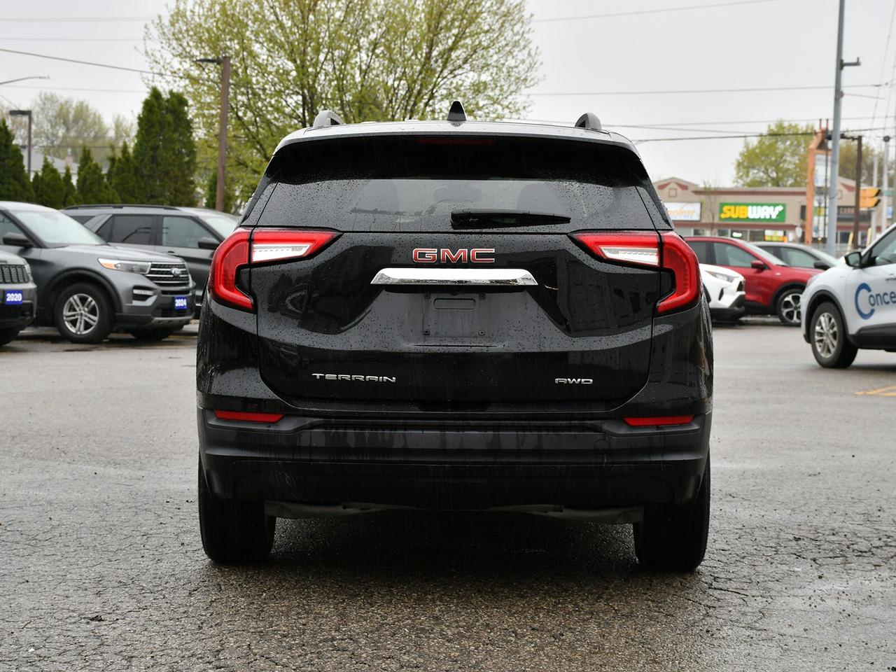 2023 GMC Terrain SLE AWD   FUEL EFFICIENT   GREAT VALUE Photo