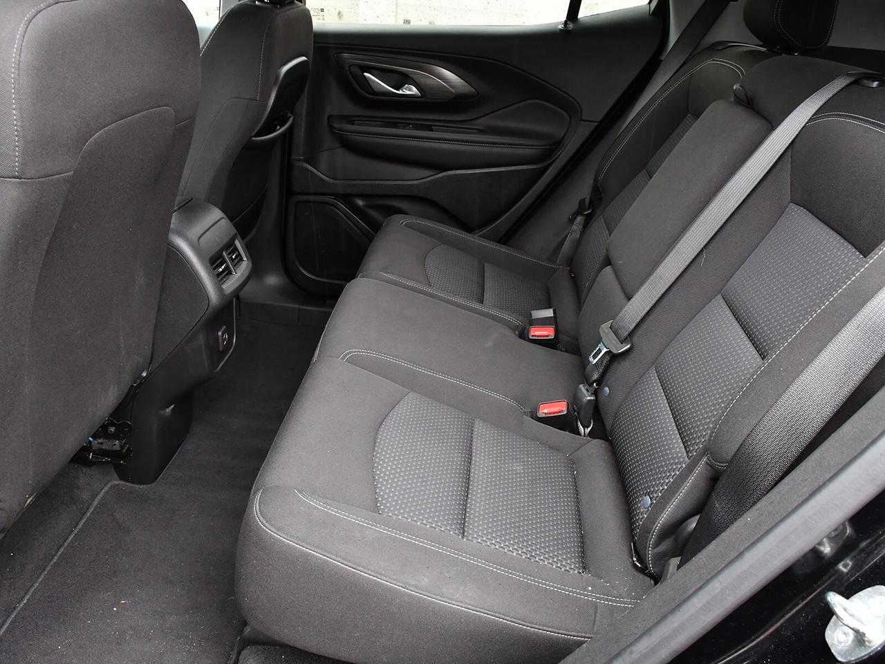 2023 GMC Terrain SLE AWD   FUEL EFFICIENT   GREAT VALUE Photo