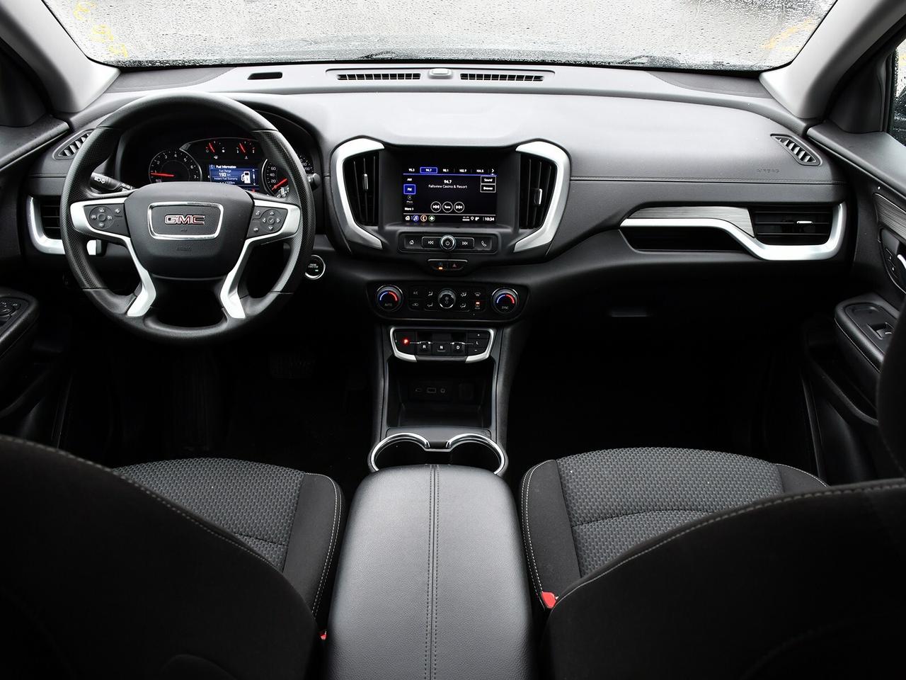 2023 GMC Terrain SLE AWD   FUEL EFFICIENT   GREAT VALUE Photo