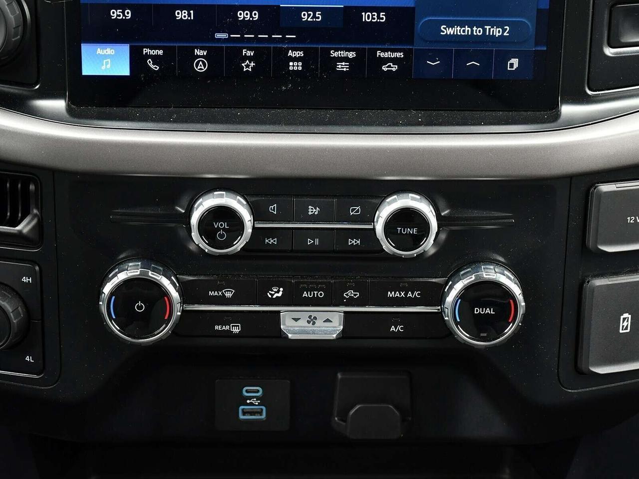 2024 Ford F-150 XLT 4X4   SUPERCREW   GREAT VALUE Photo