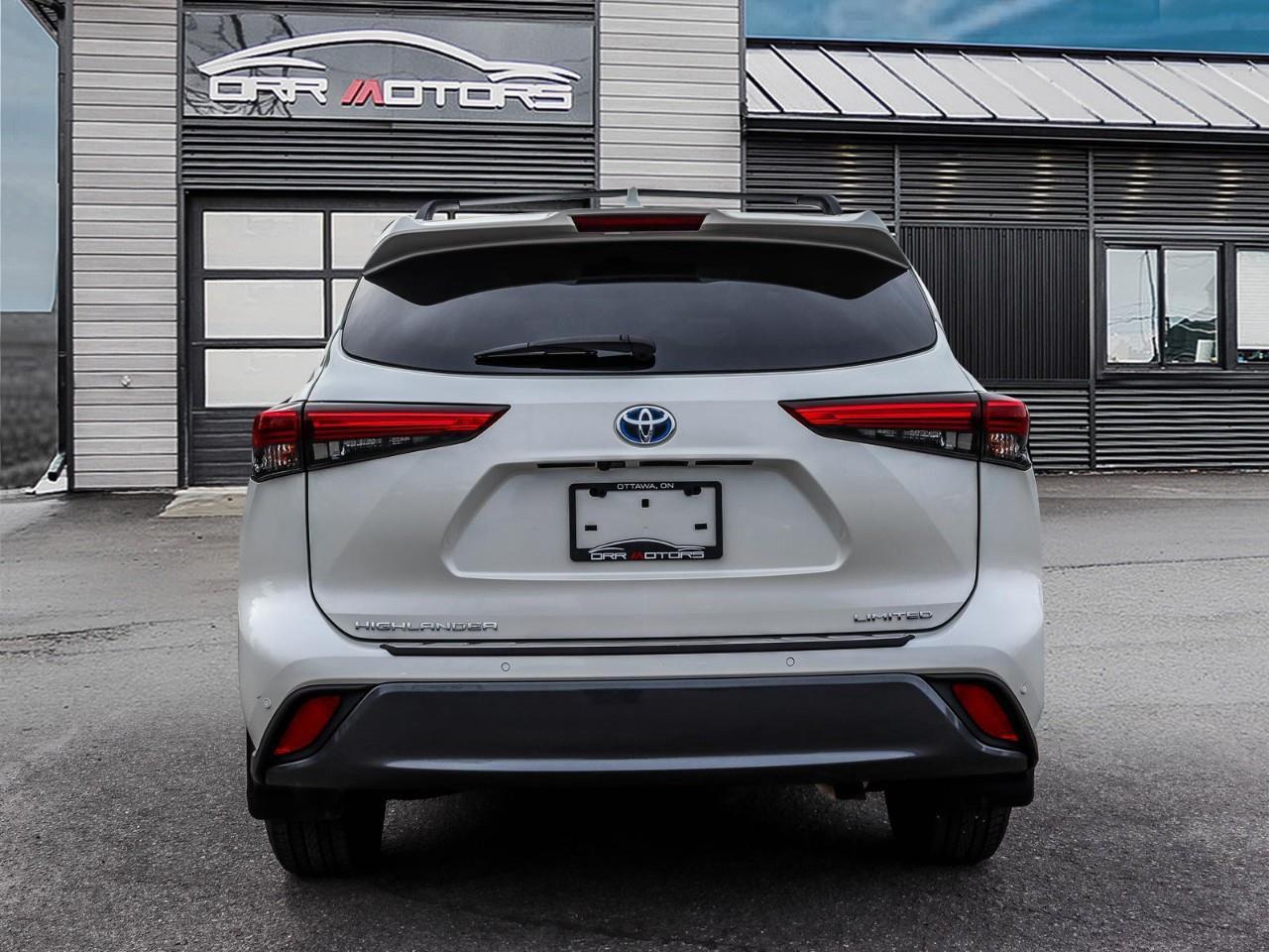 2021 Toyota Highlander Hybrid Limited 4dr All-Wheel Drive Photo3