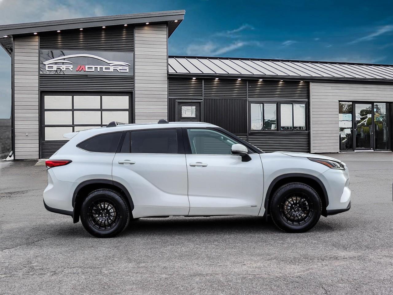2021 Toyota Highlander Hybrid Limited 4dr All-Wheel Drive Photo2