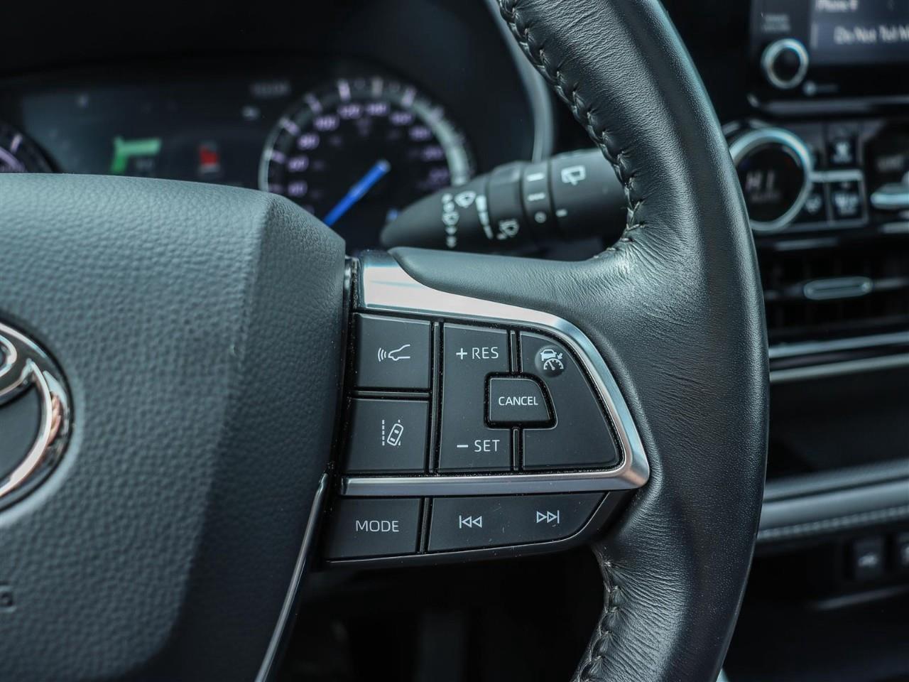 2021 Toyota Highlander Hybrid Limited 4dr All-Wheel Drive Photo