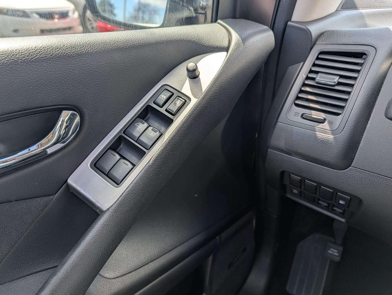 2009 Nissan Murano SL Photo