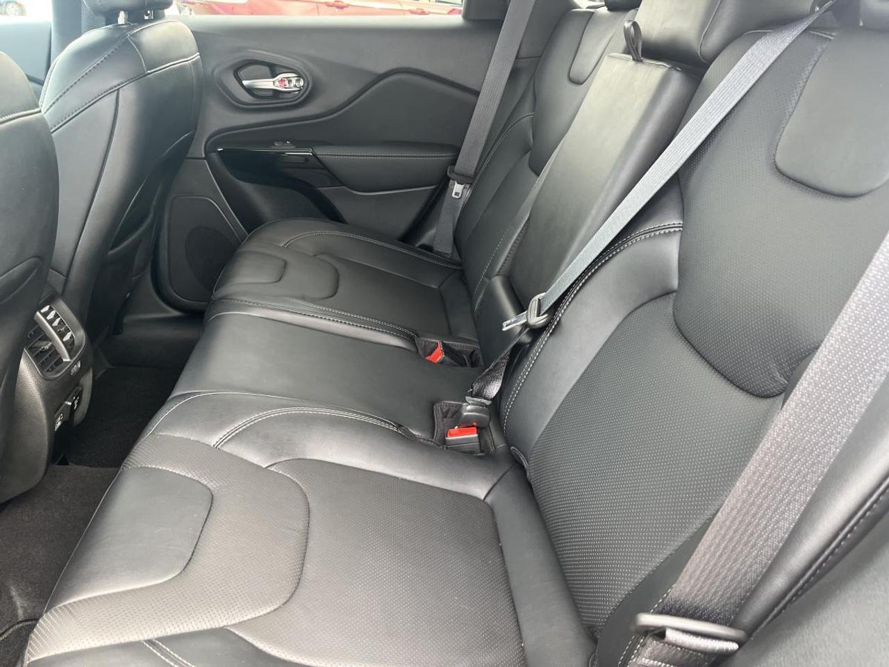 2023 Jeep Cherokee Altitude 4x4 Photo