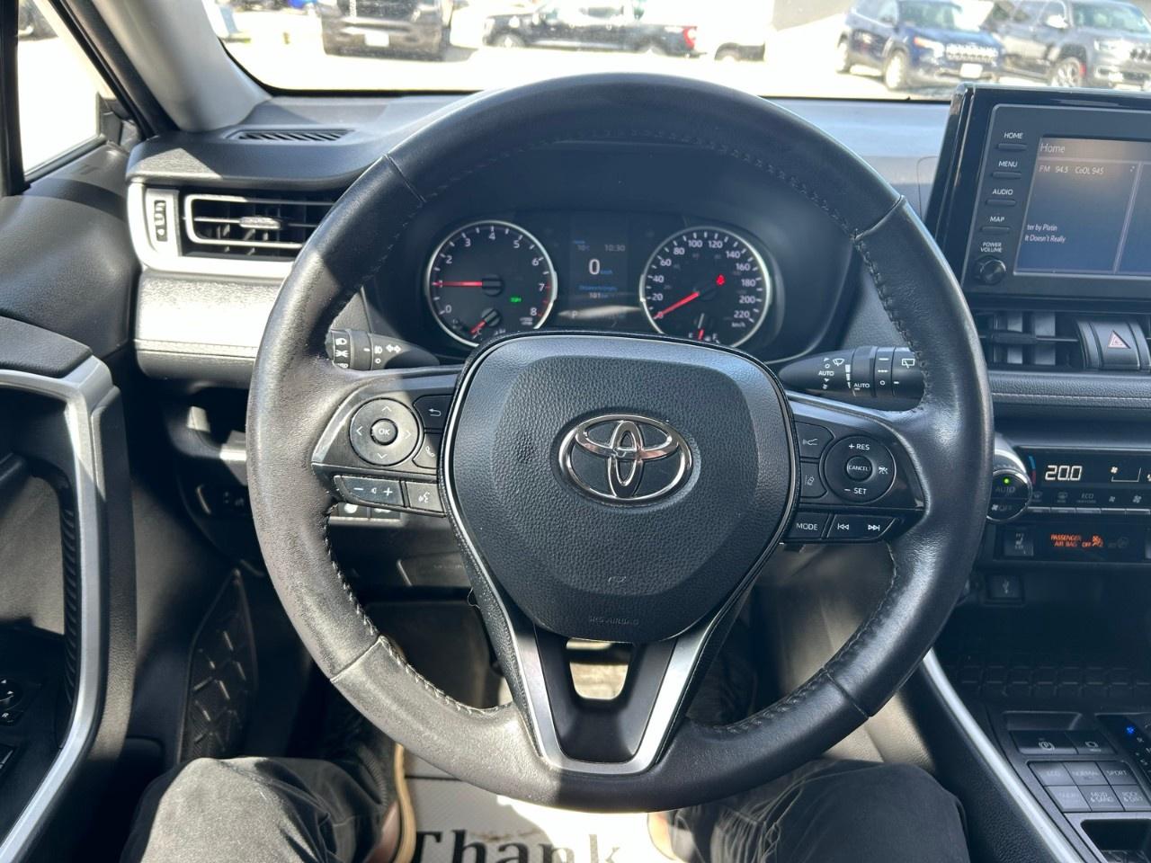 2021 Toyota RAV4 XLE AWD Photo