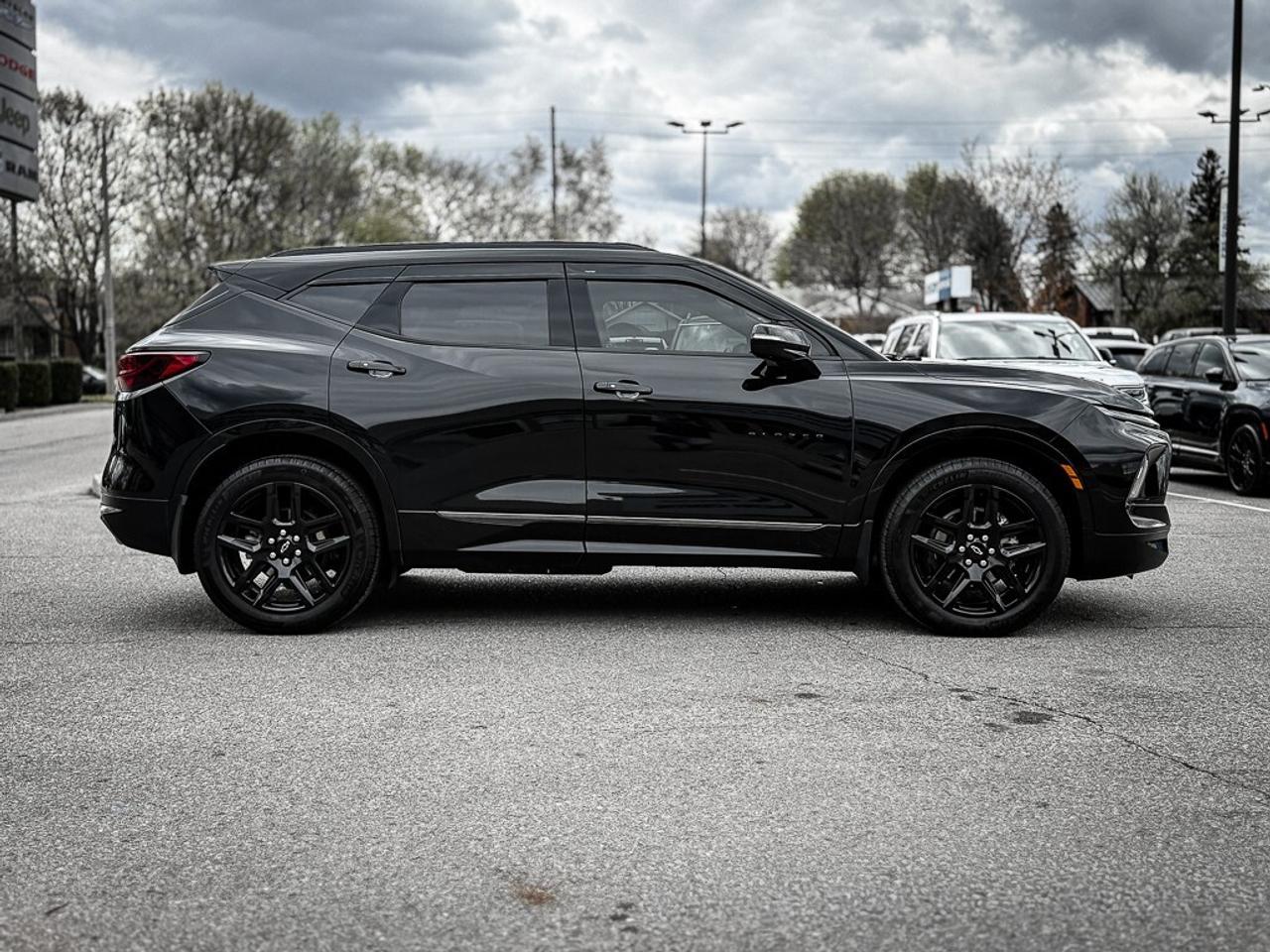 2025 Chevrolet Blazer RS   PANO ROOF   HEATED/VENTED LEATHER   CARPLAY Photo3