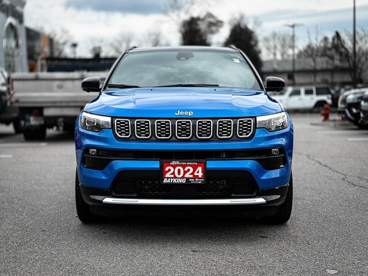 2024 Jeep Compass Limited   ELITE EXTERIOR GROUP   PANO ROOF   ALPIN Photo