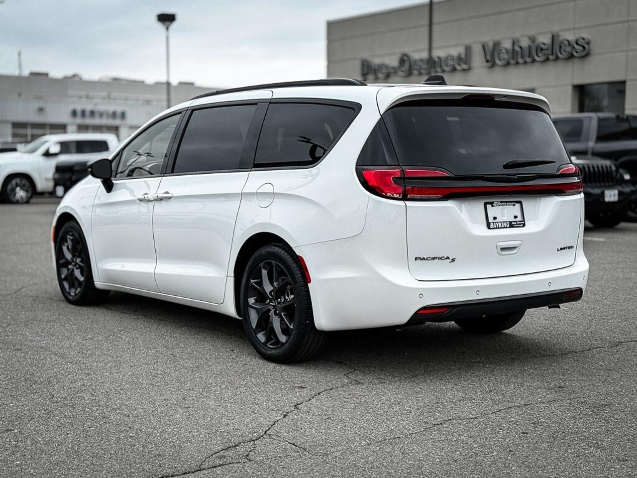 2024 Chrysler Pacifica Limited   S APPEARANCE PKG   REMOTE START   PANO R Photo
